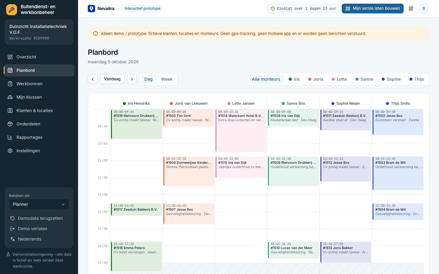 Planbord met een kolom per monteur en ingeplande werkbonnen